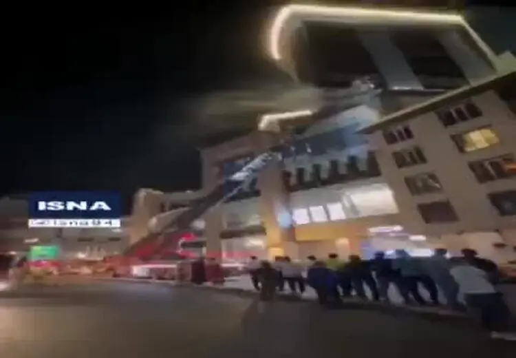 ویدویی جدید از آتش سوزی در مجتمع تجاری ‎پالادیوم ‎تهران
