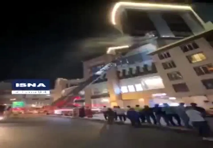 ویدویی جدید از آتش سوزی در مجتمع تجاری ‎پالادیوم ‎تهران