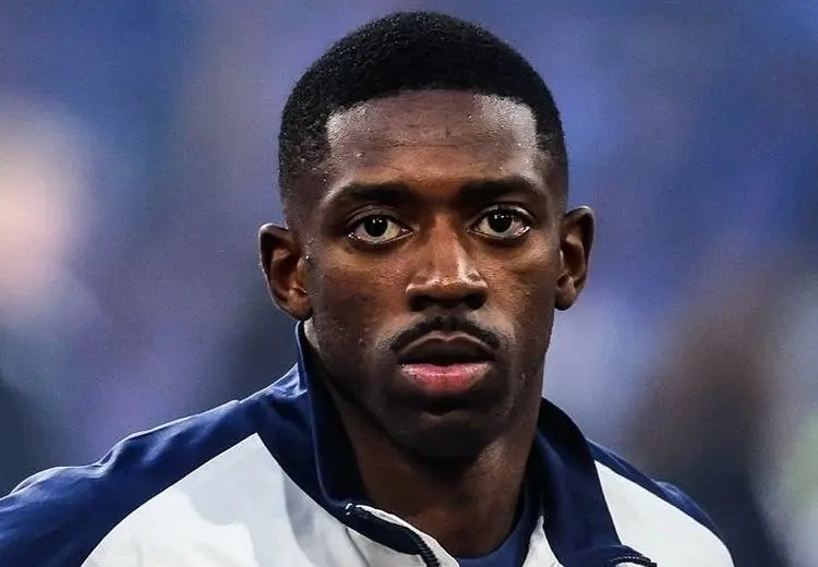 تاج پادشاهی سال ۲۰۲۵ بر سر عثمان دمبله