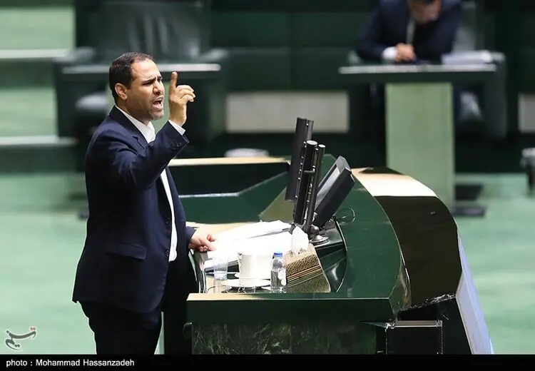 انتفادها از وزیر جدید آموزش و پرورش بالا گرفت/ صحرایی، نیامده به حج رفت!