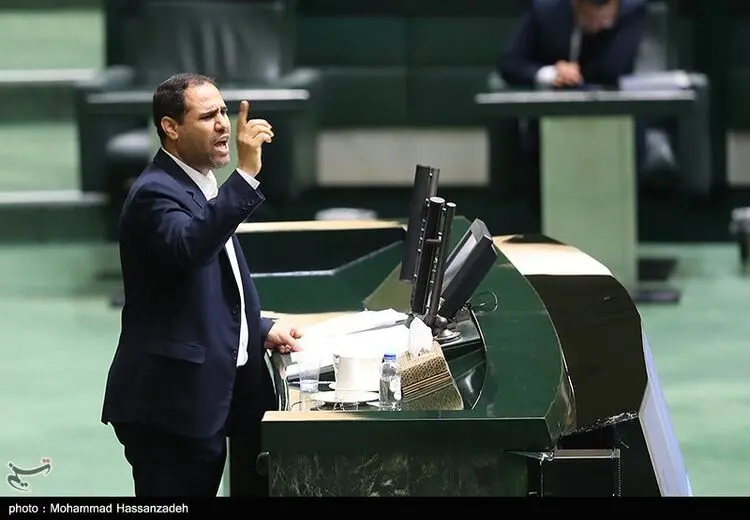 انتفادها از وزیر جدید آموزش و پرورش بالا گرفت/ صحرایی، نیامده به حج رفت!