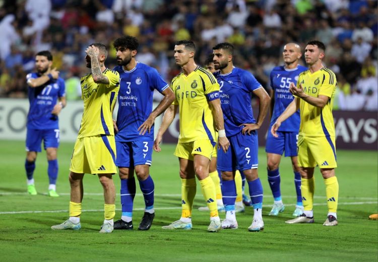 بلیت‌های بازی استقلال - النصر تمام شد