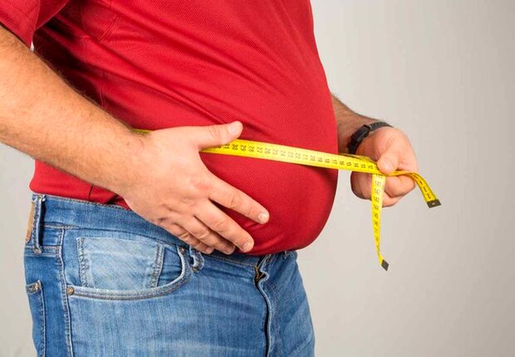 برای اینکه بدانید در آینده چاق خواهید بود یا نه، به وزن والدین‌تان در میانسالی نگاه کنید!