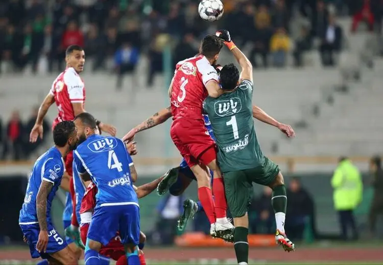 ستار همدانی: پرسپولیس قهرمان نیست