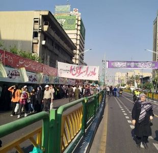 بنری که در جشن غدیر تهران جلب‌توجه کرد