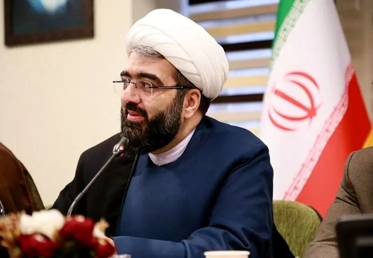 معاون نهاد رهبری در دانشگاه‌ها: ۸۰ درصد از کسانی که در اغتشاشات بودند، تحصیلات دیپلم یا زیر دیپلم داشته‌اند/ سلبریتی ها نباید مرجع فکری مردم باشند
