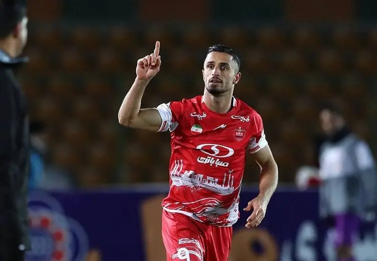 به‌خاطر هواداران پرسپولیس ، پیشنهاد ۷۵ میلیاردی استقلال را رد کردم