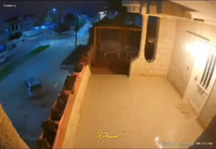  لحظه وحشتناک متلاشی شدن خودرو پس از تصادف در نصف شب!