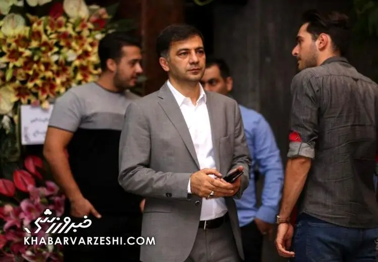 حجت کریمی: به احترام دهه محرم سکوت می‌کنم اما بعدا مفصل حرف می‌زنم!