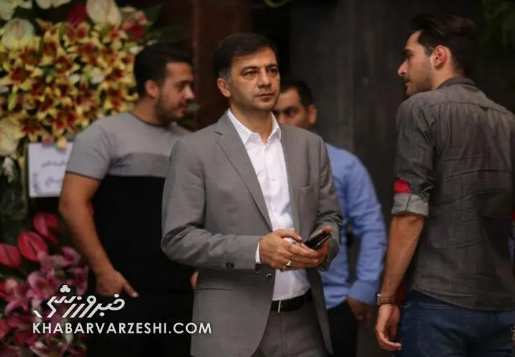 حجت کریمی: به احترام دهه محرم سکوت می‌کنم اما بعدا مفصل حرف می‌زنم!