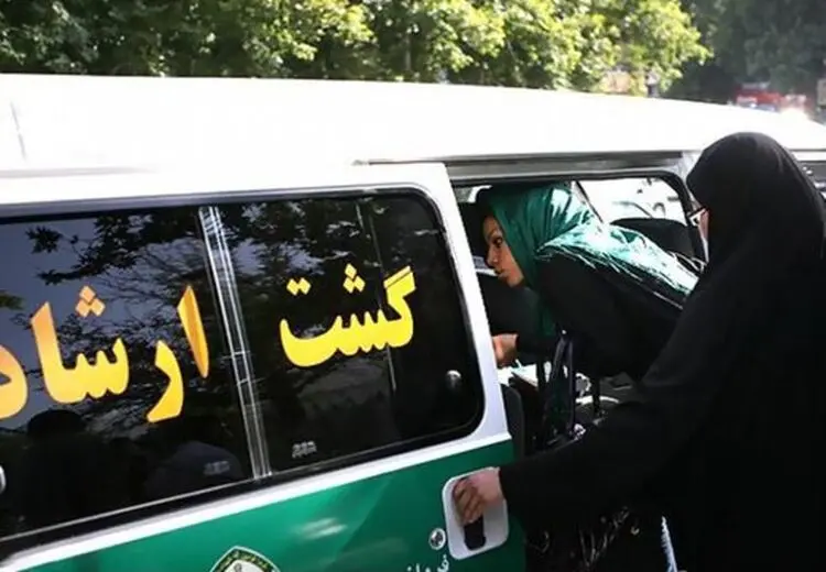 نماینده مجلس: همین که هیچکس حاضر نیست مسئولیت گشت ارشاد را قبول کند، یعنی سیاست درستی نیست