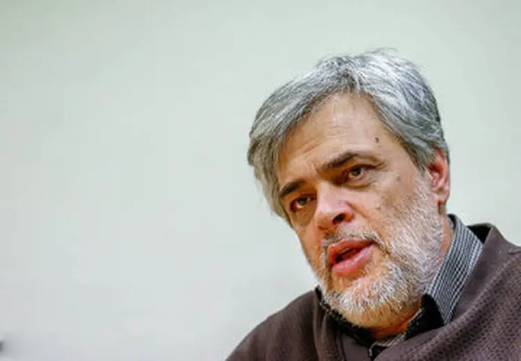 سوال کنایه آمیز مهاجری از فقهای شورای نگهبان بعد از ردصلاحیت روحانی