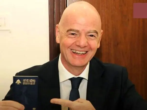 رییس فیفا تابعیت لبنان گرفت