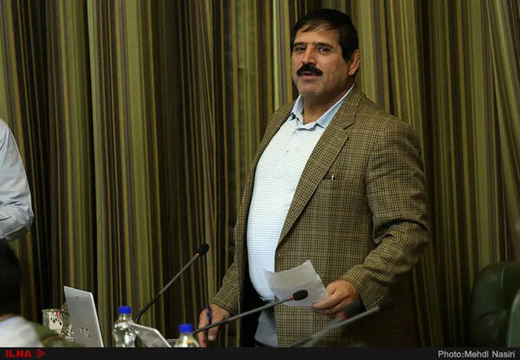  ترک انتخابات کشتی از سوی عباس جدیدی پس از درگیری لفظی با پولادگر/ وزیر ورزش و معاونش را در محاکم قضایی می‌بینم