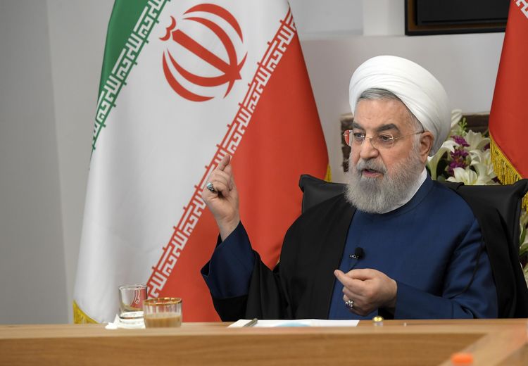 اعتراف کیهان: ادعای دولت روحانی که می‌گفت زبان دنیا را می‌داند، گزافه نبود