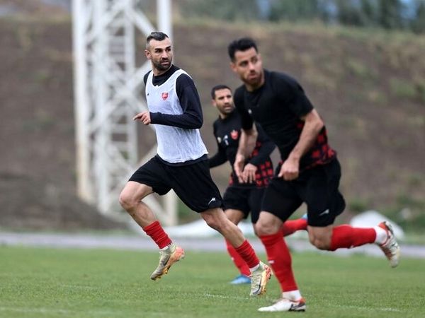 اولین تمرین پرسپولیس در 1404 زیر باران