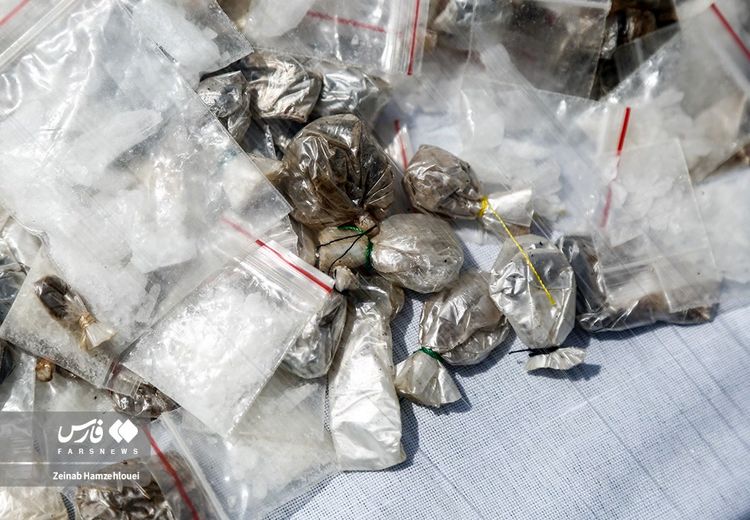 یک میلیون و 600 هزار نفر در کشور تفریحی مواد مخدر مصرف میکنند!