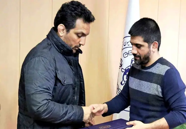 رفیق علیرضا دبیر به خط پایان رسید