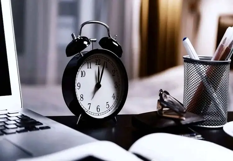 آخرین خبر از تغییر ساعت کار اداری/ این مشترکان منتظر قبض‌های سنگین برق باشند