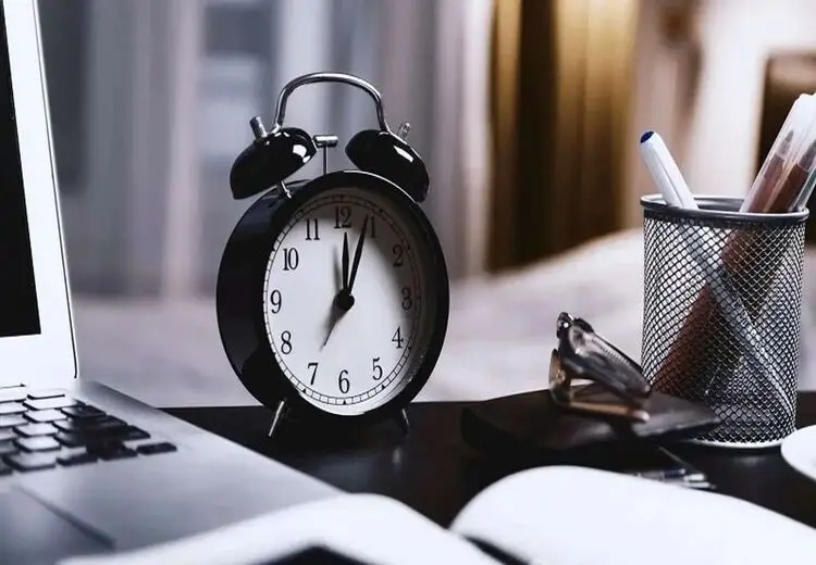 آخرین خبر از تغییر ساعت کار اداری/ این مشترکان منتظر قبض‌های سنگین برق باشند