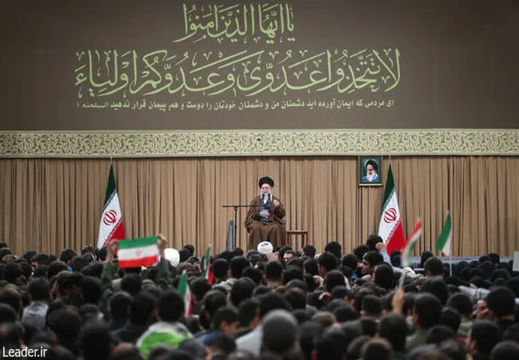  رهبر انقلاب: اختلاف جمهوری اسلامی و آمریکا یک اختلاف تاکتیکی نیست، یک اختلاف ذاتی است/ حجاب مسئله‌ای دینی و زهرایی و زینبی است