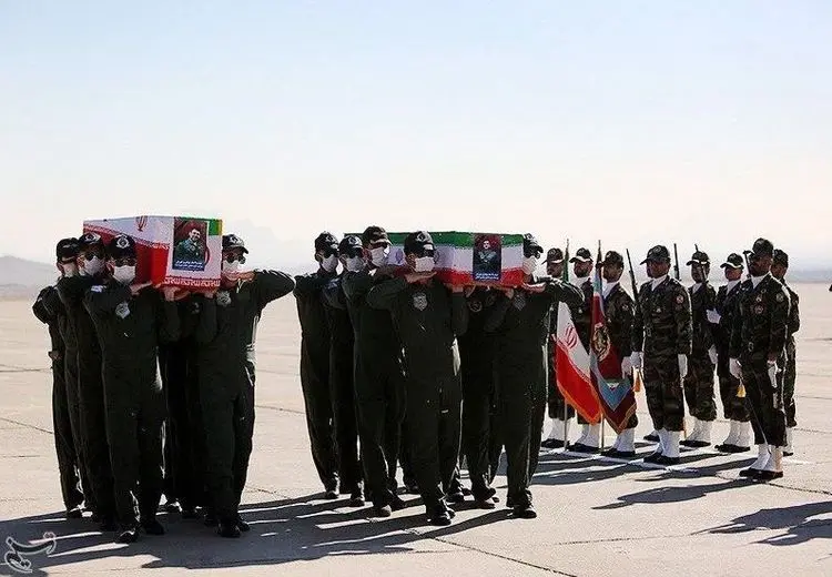  مراسم تشییع پیکر ۲ شهید خلبان در اصفهان