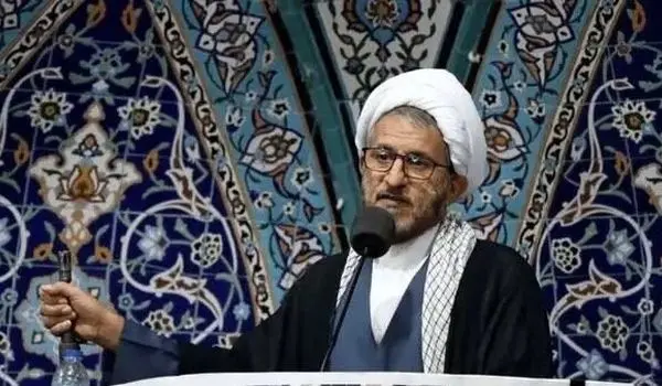استعفای امام جمعه‌ای که اظهار نظر عجیب درباره منتقدان رهبری داشت
