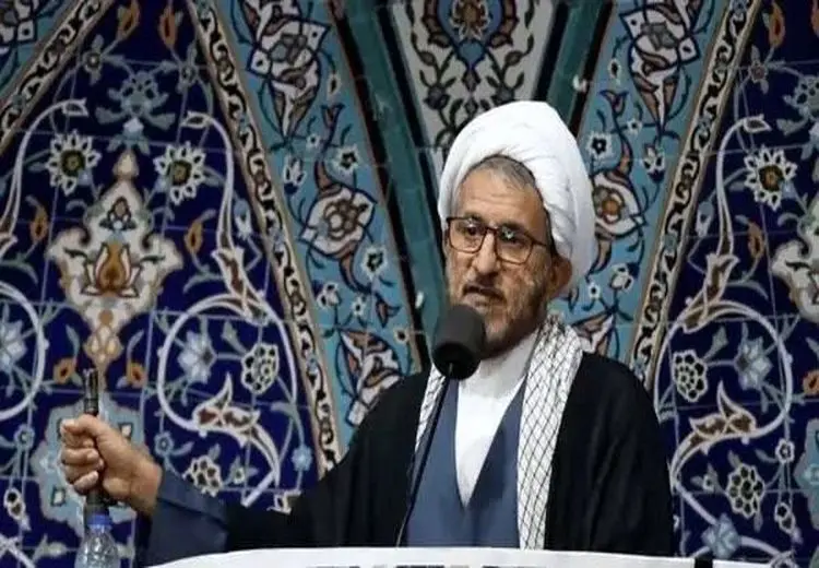 استعفای امام جمعه‌ای که اظهار نظر عجیب درباره منتقدان رهبری داشت