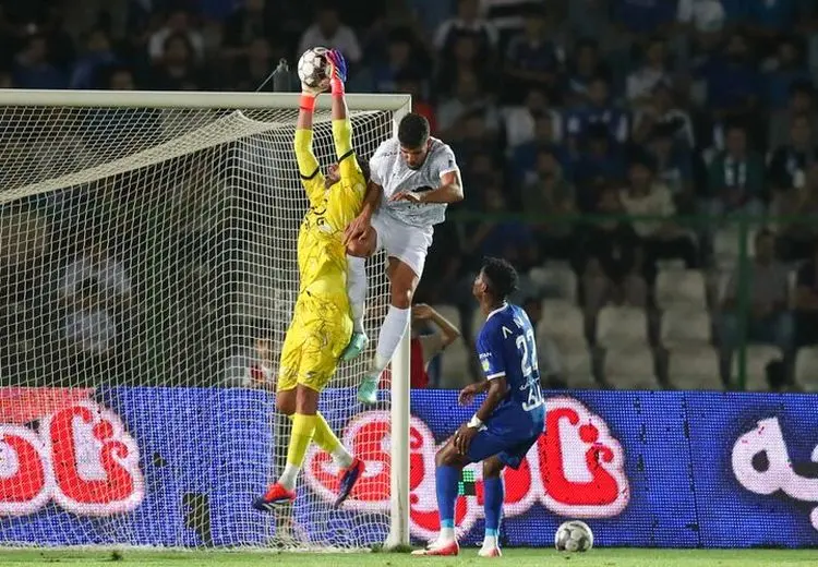 دلایل سقوط فنی استقلال چیست؟