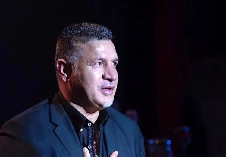 فروش پیراهن و کفش علی دایی به قیمت یک میلیارد تومان