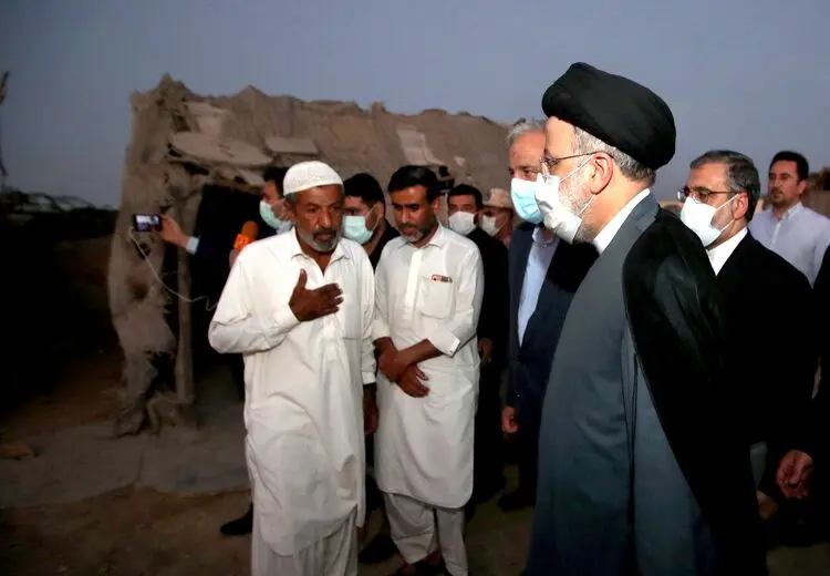ارتباطات زنده در روستاهای کپرنشین!