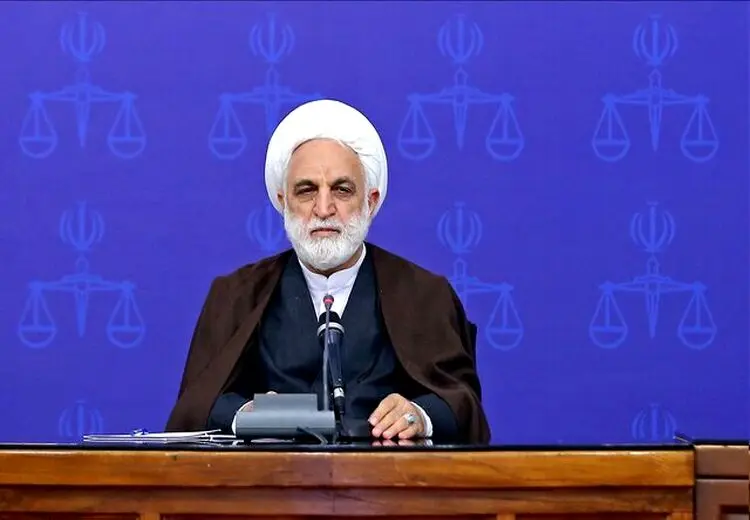 بدهی‌های بانک آینده به بانک ملی منتقل نمی‌شود/ برخی گمان می‌کنند با سهامداران متخلف یا مجرم برخورد نمی‌شود