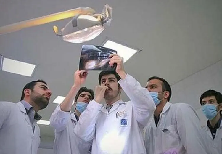 هشدار رییس دانشگاه علوم پزشکی: به شدت نگران افت کیفیت آموزش پزشکی هستم