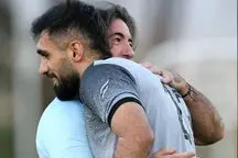 عارف آقاسی به تمرینات استقلال برگشت و کتک خورد! + عکس