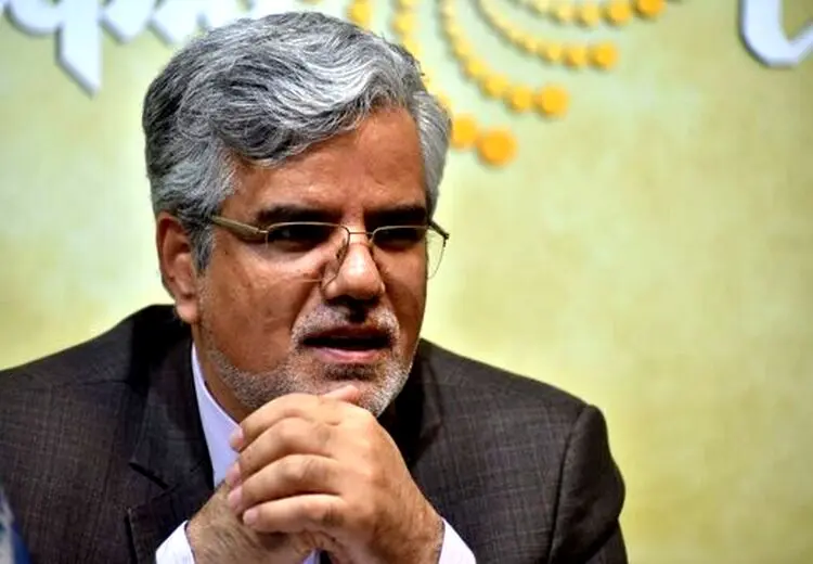 نماینده پیشین مجلس:۲۰ هزار قرص فایپیراویر واردشده از چین خرج درمان مسئولان شد