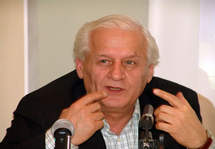 درگذشت مجری و منتقد مشهور سینما در اثر کرونا