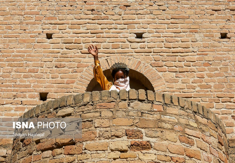برآورده شدن آرزوی زینب 7 ساله در قلعه شوش