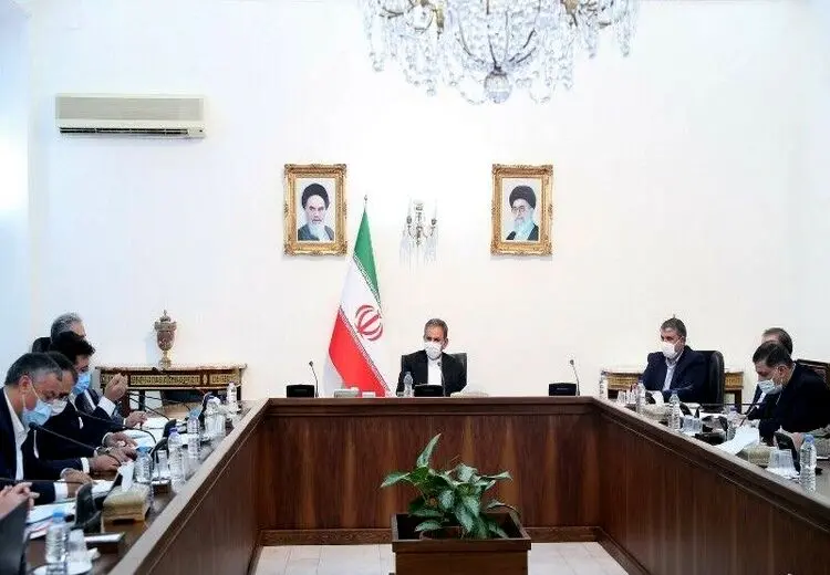 جهانگیری: سوء استفاده از ارز ۴۲۰۰ تومانی خیانت به کشور است
