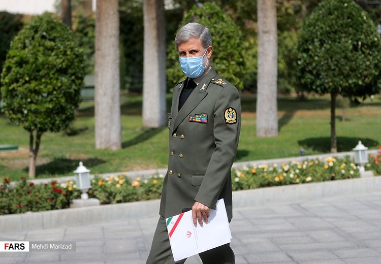 وزیر دفاع خبر داد:رونمایی و الحاق ناوشکن تمام ایرانی «دنا» در آینده نزدیک