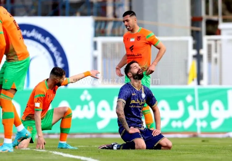 ملی‌پوش گل‌گهر بازی با پرسپولیس را از دست داد