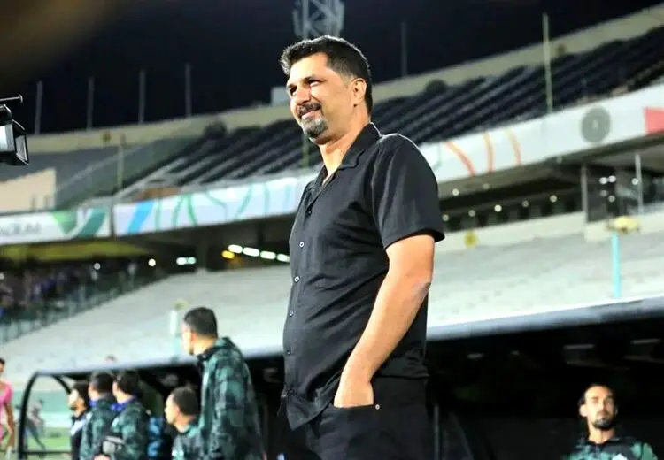حسینی: با اشتباهات بچه‌گانه مقابل پرسپولیس شکست خوردیم/ اگر VAR نبود بازی ۴ بر صفر می‌شد