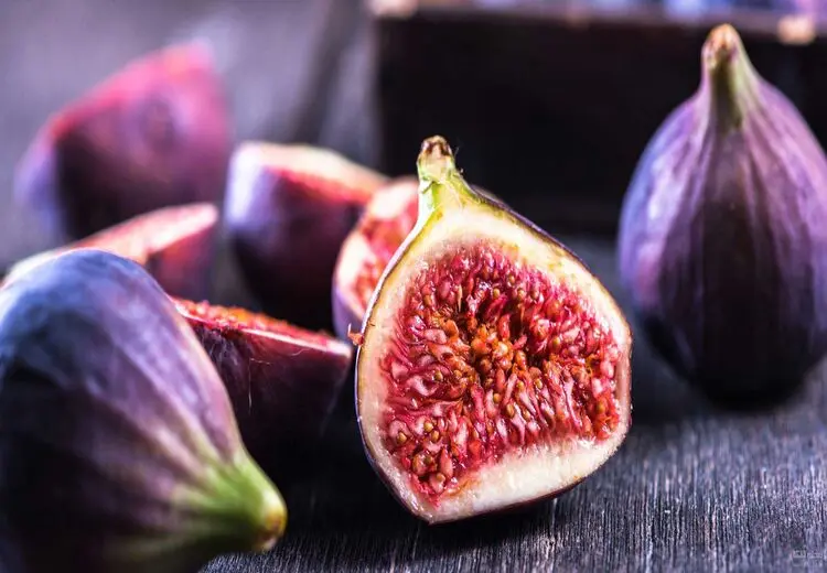 فواید بی نظیر انجیر+ طبع