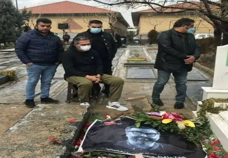 عابدزاده بر مزار مهرداد میناوند + عکس