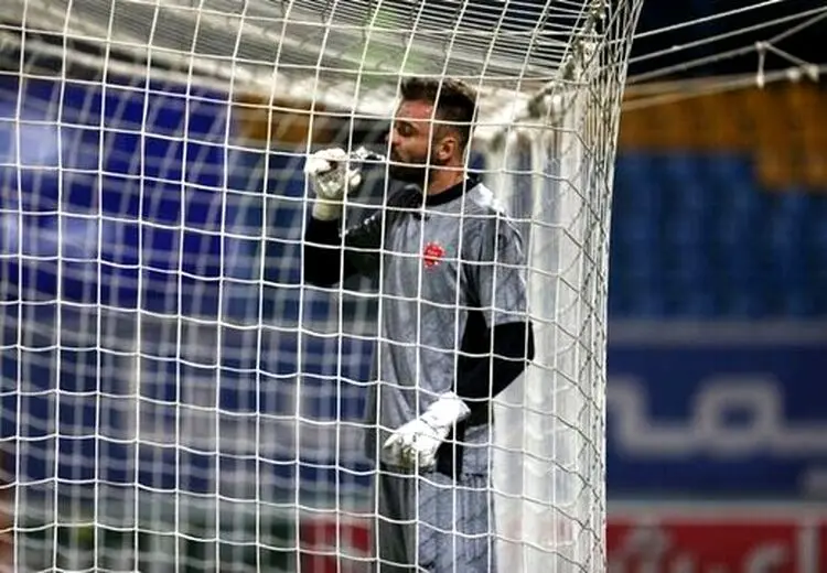 مشکل گلر پرسپولیس حل شد