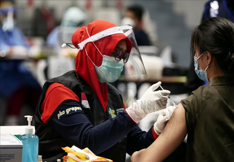 واکسیناسیون کادر درمان اندونزی