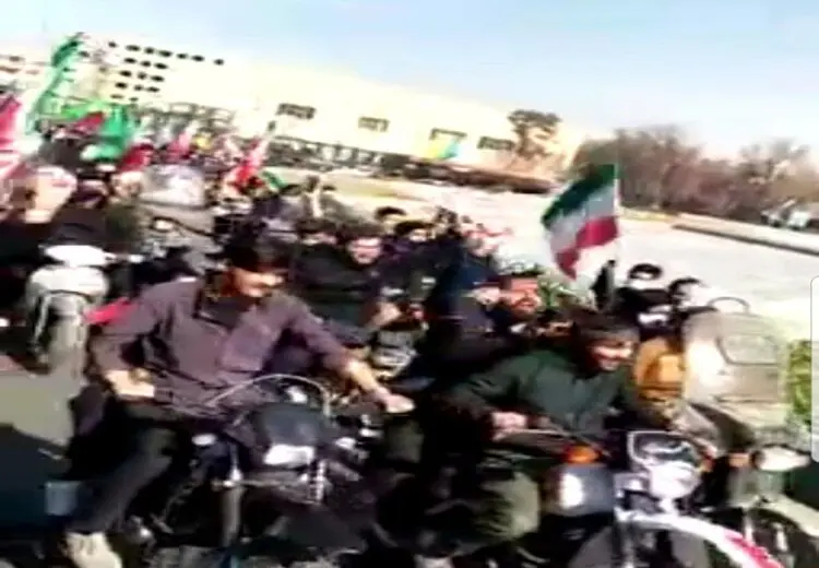 پس لرزه های شعار مرگ بر روحانی در راهپیمایی ۲۲ بهمن /محبی: توهین به رئیس جمهور هم جرم است هم حرام /نماینده اصفهان: شاید شوخی بوده باشد!