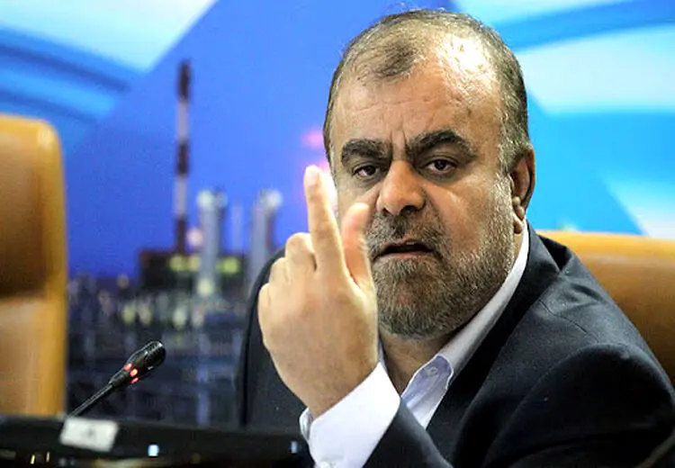 حمله رستم قاسمی به جهانگیری: ‌فروش ۱۰کشتی نفت افتخار دارد؟!