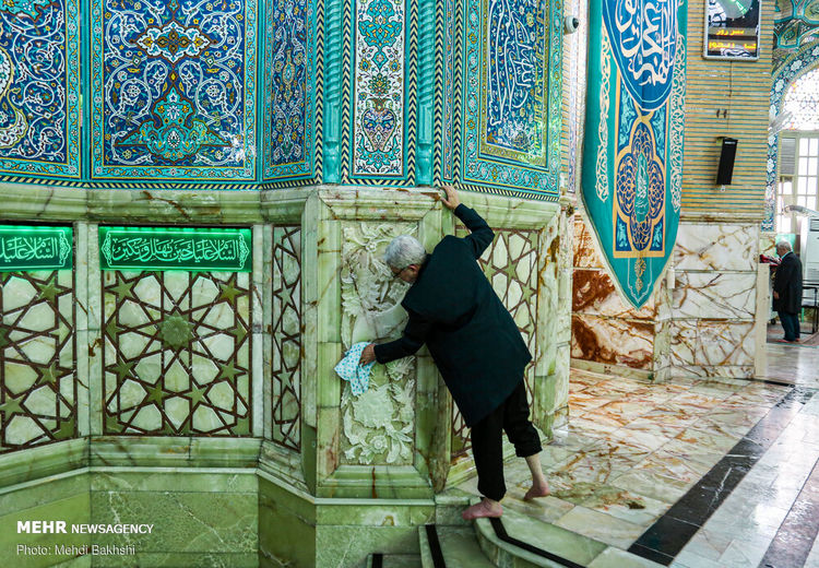 غبارروبی مسجد جمکران در آستانه نیمه شعبان