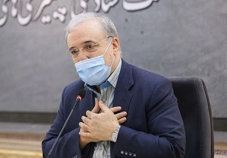 روزنامه جمهوری اسلامی خطاب به وزیر بهداشت: اگر به حرفتان گوش نمی دهند چرا کنار نمی روید؟
