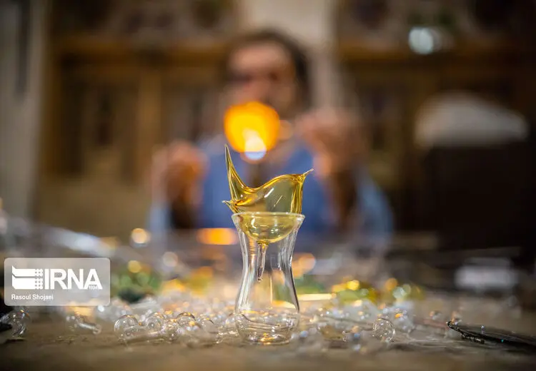هنر شیشه‌گری
